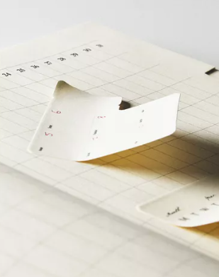 PAKOVANJE SAMOLEPLJIVIH CEDULJICA