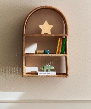 DEČJA OVALNA POLICA OD RATANA