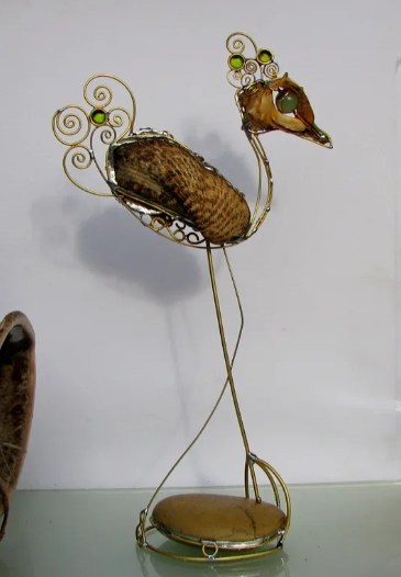 Barska ptica skulptura