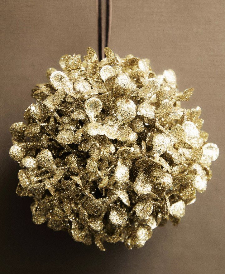 UKRAS ZA NOVOGODIŠNJU JELKU SA SVETLUCAVIM LATICAMA