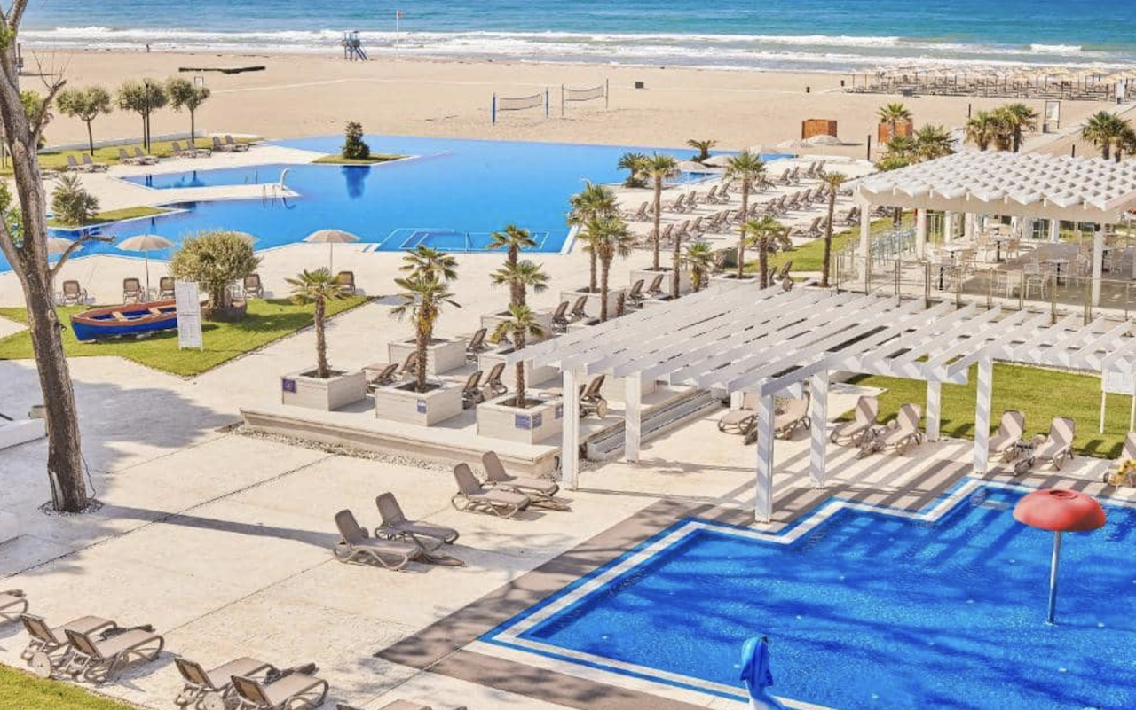 Hotel Azul Beach Resort Montenegro by Karisma