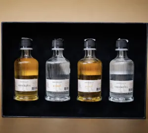 Poklon kutija sa 4 fraklića „Za dušu i prijatelje“ - suva šljiva, viljamovka, kajsija, dunja