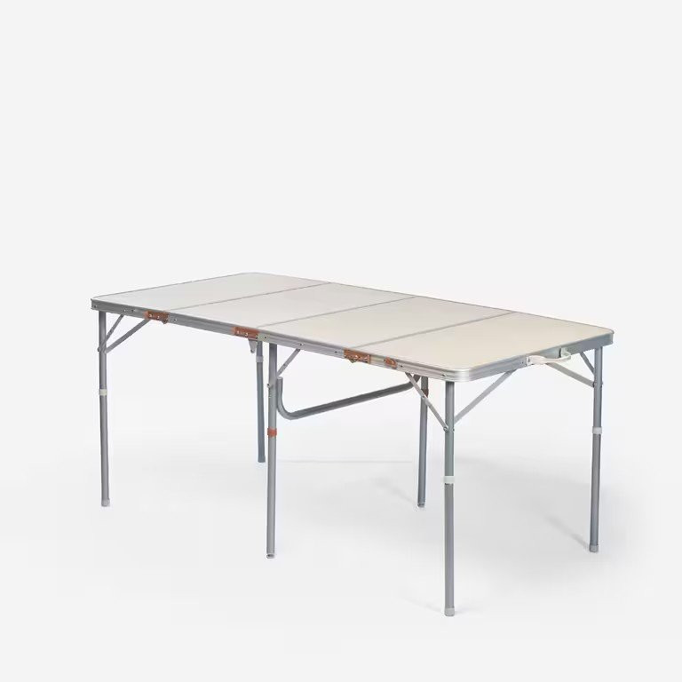 Bež veliki sklopivi sto za kampovanje za 6 osoba