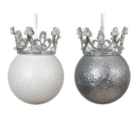 Srebrne novogodišnje kugle za jelku