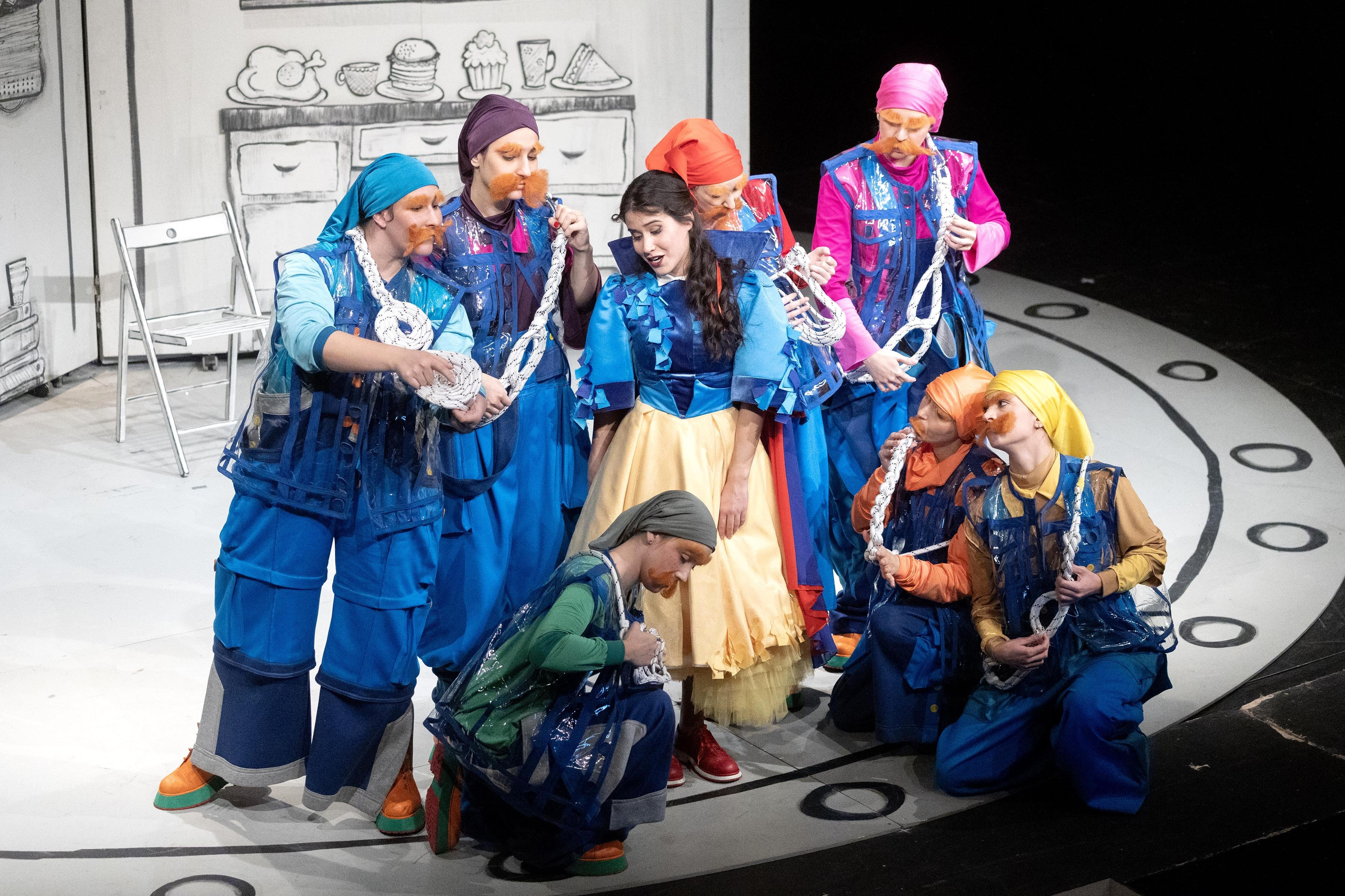 Karta za predstavu - SNEŽANA I SEDAM PATULJAKA 