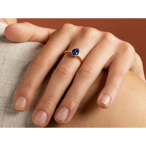 Elegant Royal Blue Sapphire Ring