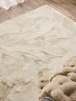 NoirNest Soft – Faux Fur Rug