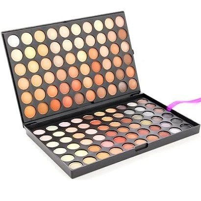 Extra nude