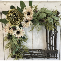 Special Square Wreath 