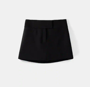 BLACK MINI SKIRT