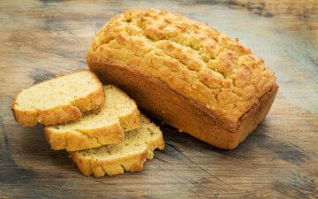 Bezglutenski hleb od bademovog brašna za intolerantne na gluten