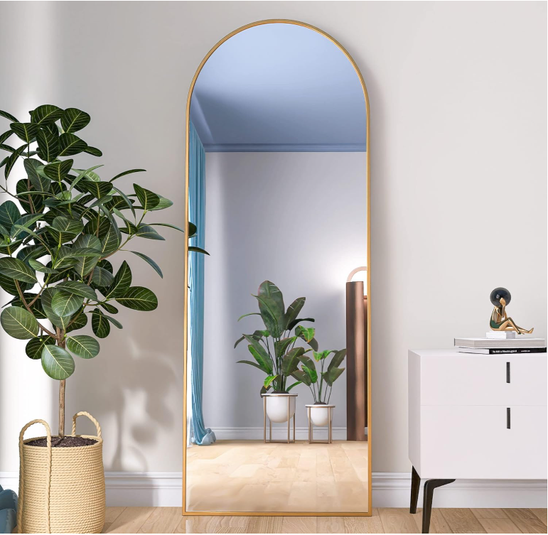 Arched Large Floor Dressing Standing Wall