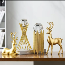 Wholesale Modern Animal Sculptures Creative Design Home Decor Knick-knacks Deer Figurines