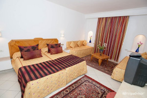 TUNIS - GOLF RESIDENCE 4* - NEBUL