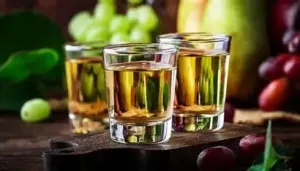 Rakija Kajsijevača Lux, 40% vol,500ml