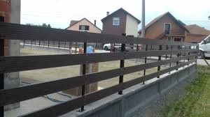 Drvene ograde crne boje