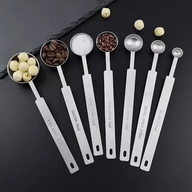 Metalne kašičice-set