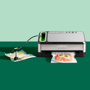 FoodSaver V4840 2-in-1 Vacuum Sealer