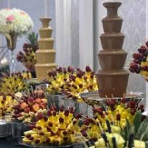 Voćni sto sa fontanom