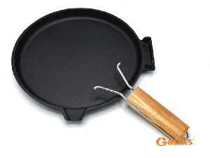 Okrugli liveni tiganj sa sklapajućom drškom