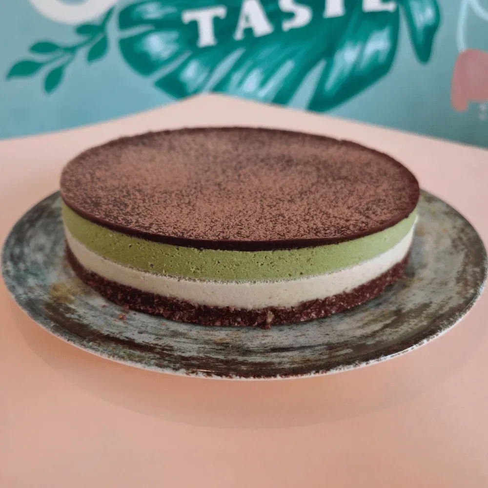 Čokoladna matcha torta