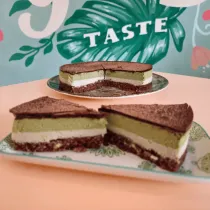 Čokoladna matcha torta